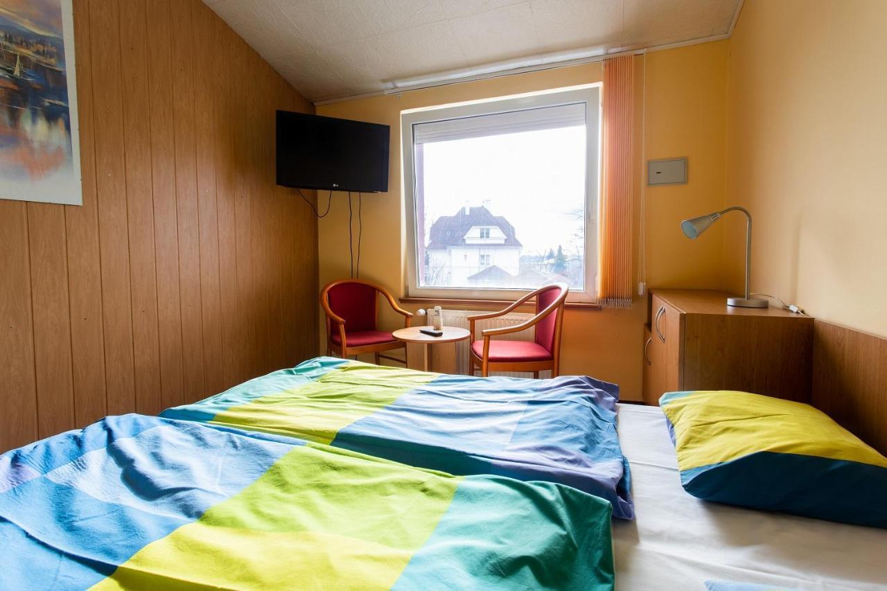 Penzion Skolicka プラハ エクステリア 写真