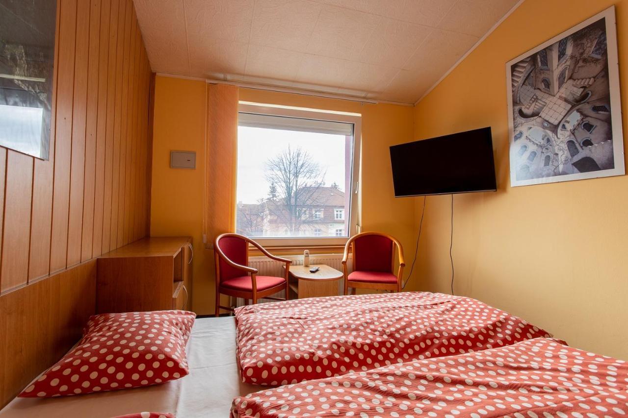 Penzion Skolicka プラハ エクステリア 写真